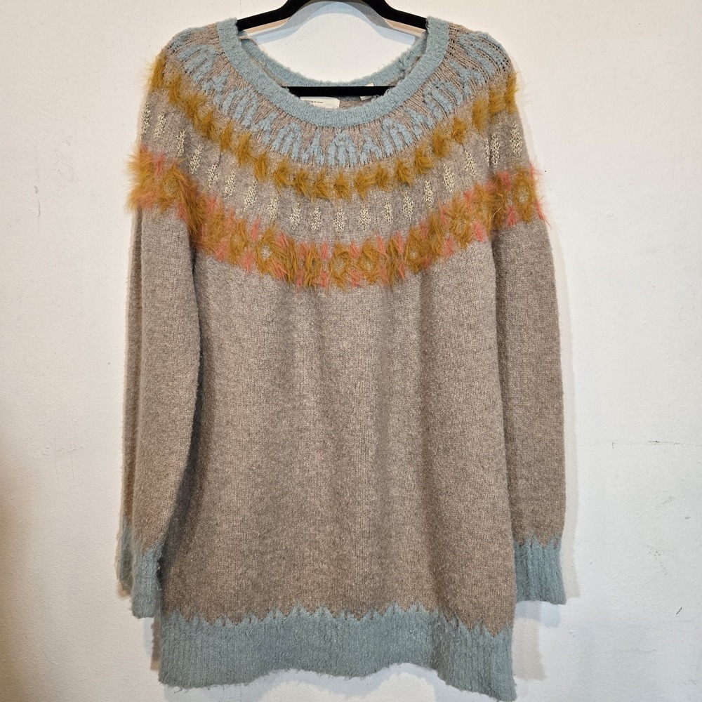 Sleeping On Snow Fuzzy Textured Sweater Size Medium